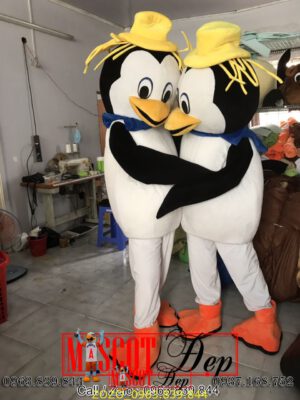 Mascot cho thuê chim cánh cụt
