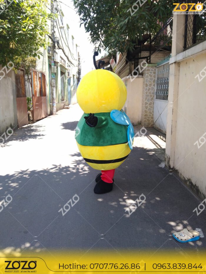 Mascot hình con ong Small Wonder4