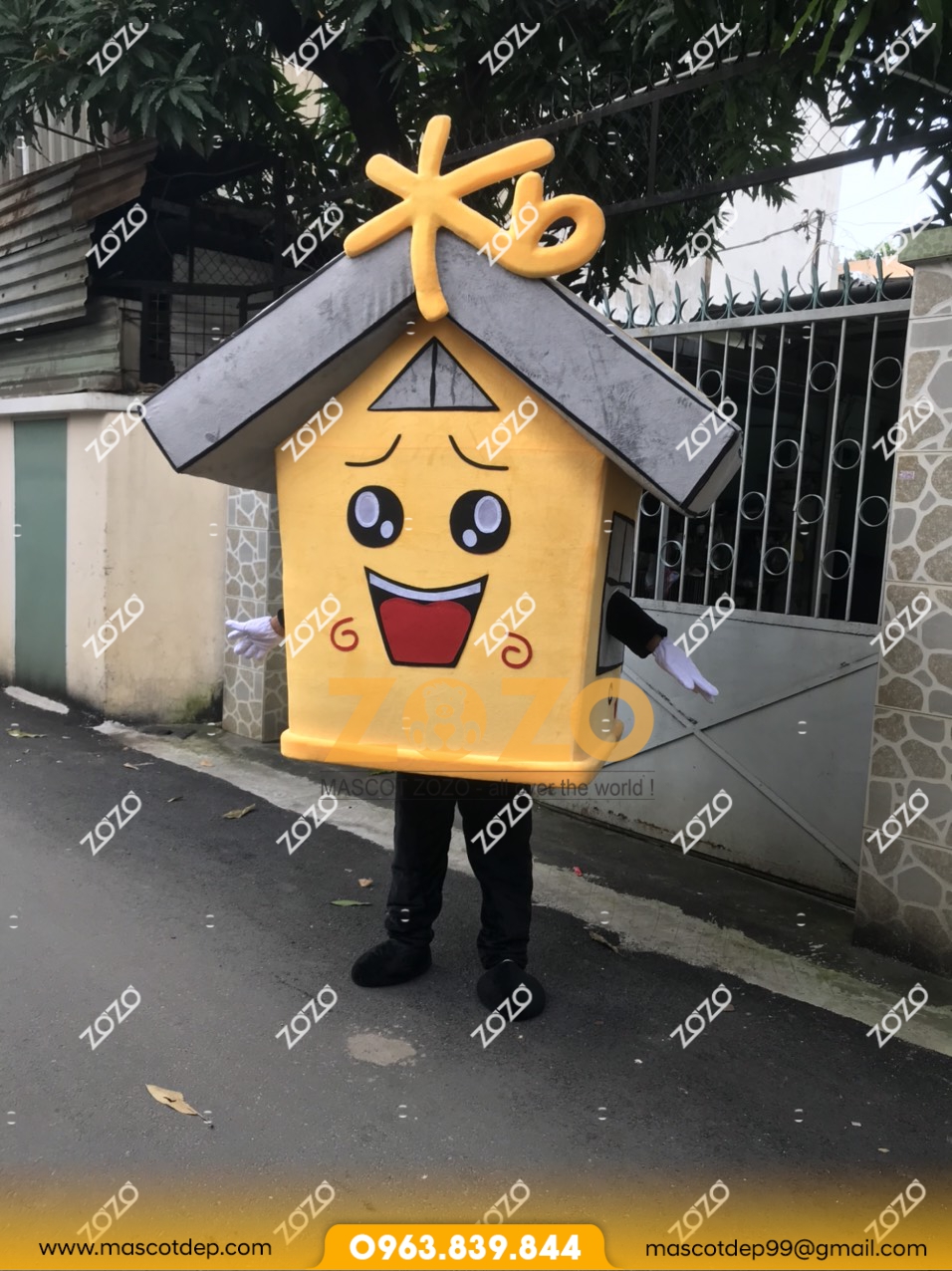 mascot ngôi nhà màu vàng mascot ngoi nha mau vang