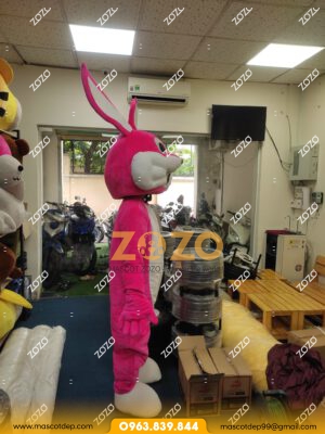 MASCOT THỎ HỒNG 3 tho hong 2