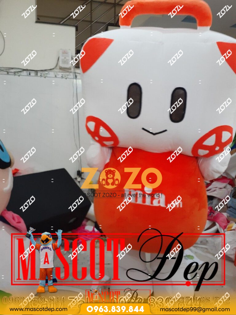 May và cho thuê mascot