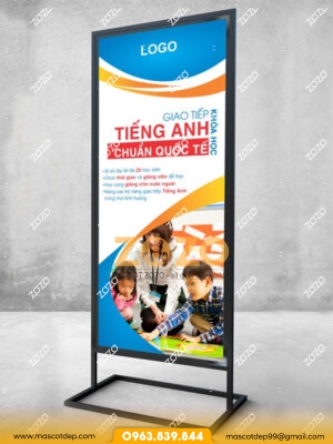 Standee chân sắt trung tâm anh ngữ