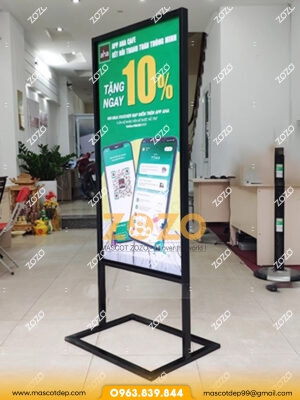 Xưởng làm standee, bản quảng cáo khung sắt giá tốt