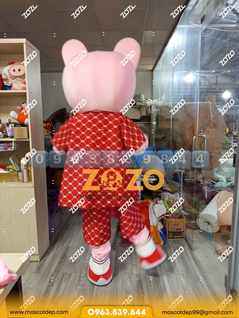 May và cho thuê mascot