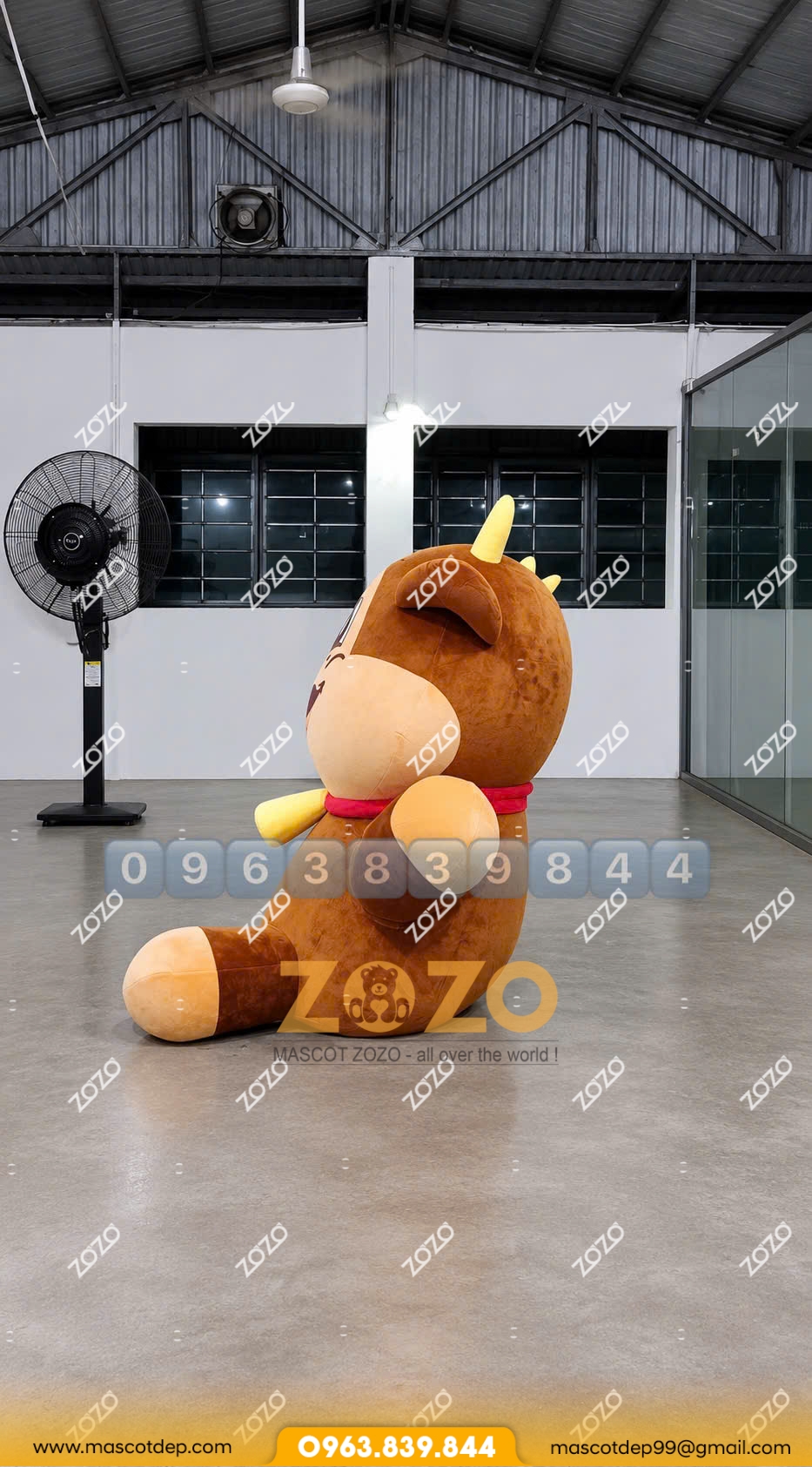 Mô hình bông chú bò Anrakutei mặt hông Mô hình bông chú bò Anrakutei mặt hông