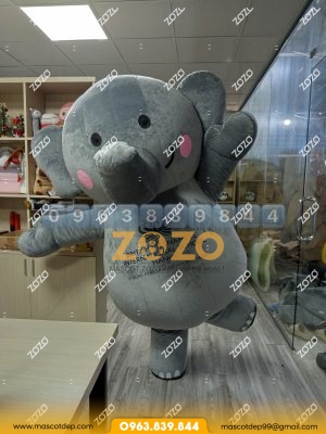 Mascot hơi voi BVIS mặt trước